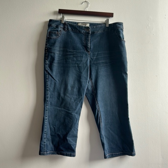 Denim Capris Size 18 - Picture 1 of 8
